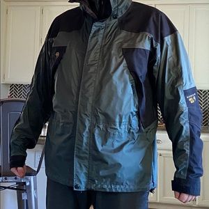 Mountain Hardware Men’s jacket size XL Tall moss